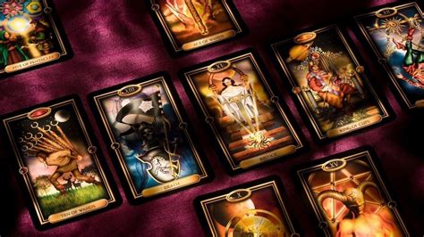 cuantas cartas del tarot hay|Tipos de Tarot » Cuántos son, Arcanos y Barajas de Tarot